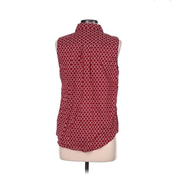 St John’s bay red sleevless button down no tag p2p 20 - Picture 3 of 11